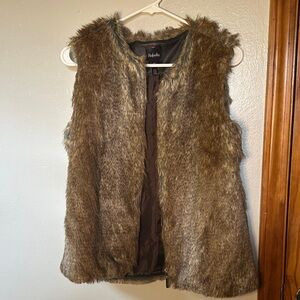 Rafaella Faux Fur Vest in Brown